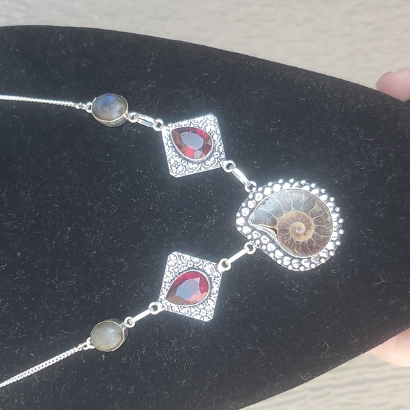 Ammonite Fossil, Labradorite and Faceted Garnet 925 Silver Necklace. - Picture 2 of 10